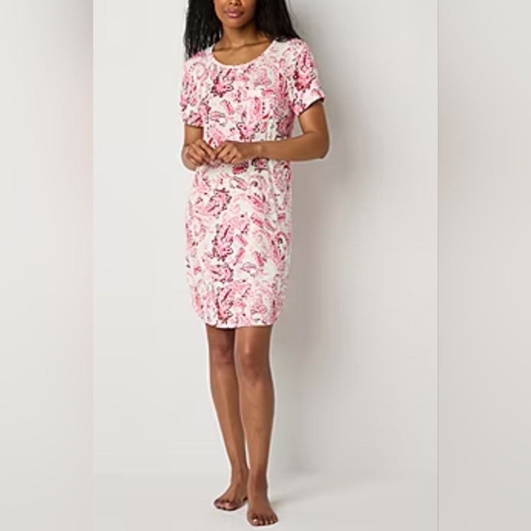 Cool  Calm Nightshirt Actived Cooling Liz Claiborne Paisley Coral Brand New